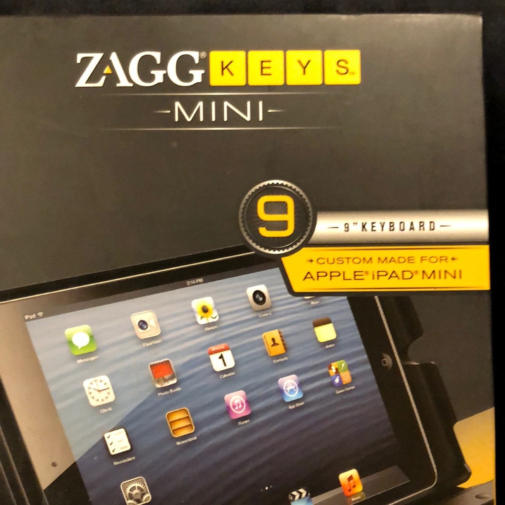 Mini iPad case with keyboard new